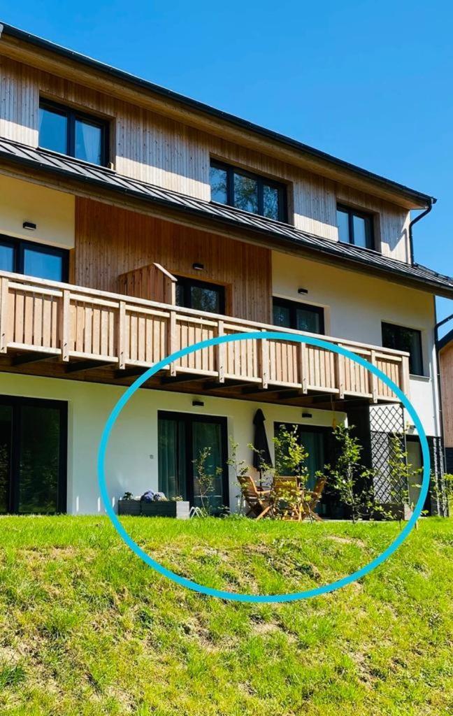 Černá v Pošumaví Apartman Lipenka מראה חיצוני תמונה