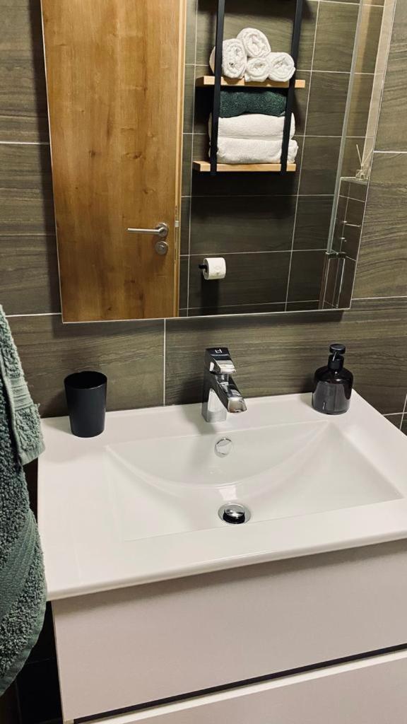 Černá v Pošumaví Apartman Lipenka מראה חיצוני תמונה